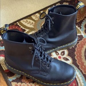 Dr. Martens 1460 8 Eye Combat Boot